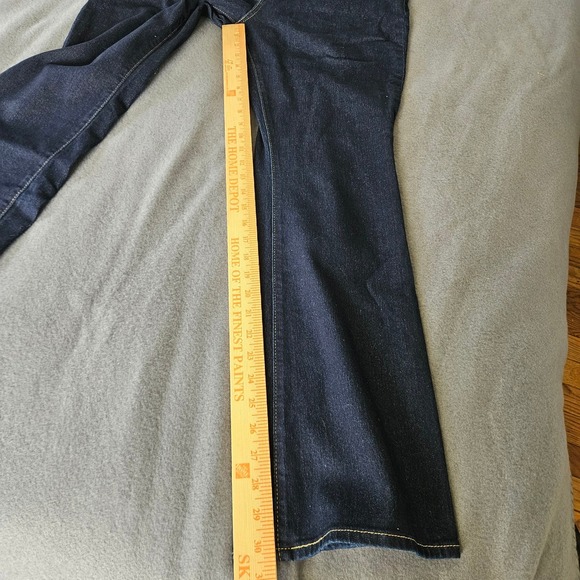 Levi's 725 High Rise Bootcut Jeans Dark Wash Women's Size 32W 32L - Picture 7 of 8